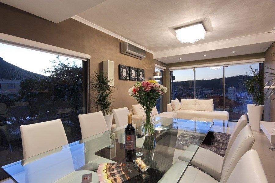 To Let 2 Bedroom Property for Rent in Vredehoek Western Cape